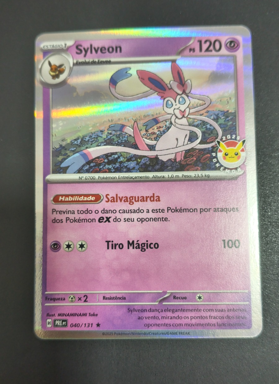 Sylveon (Evoluções Prismáticas #040) frente