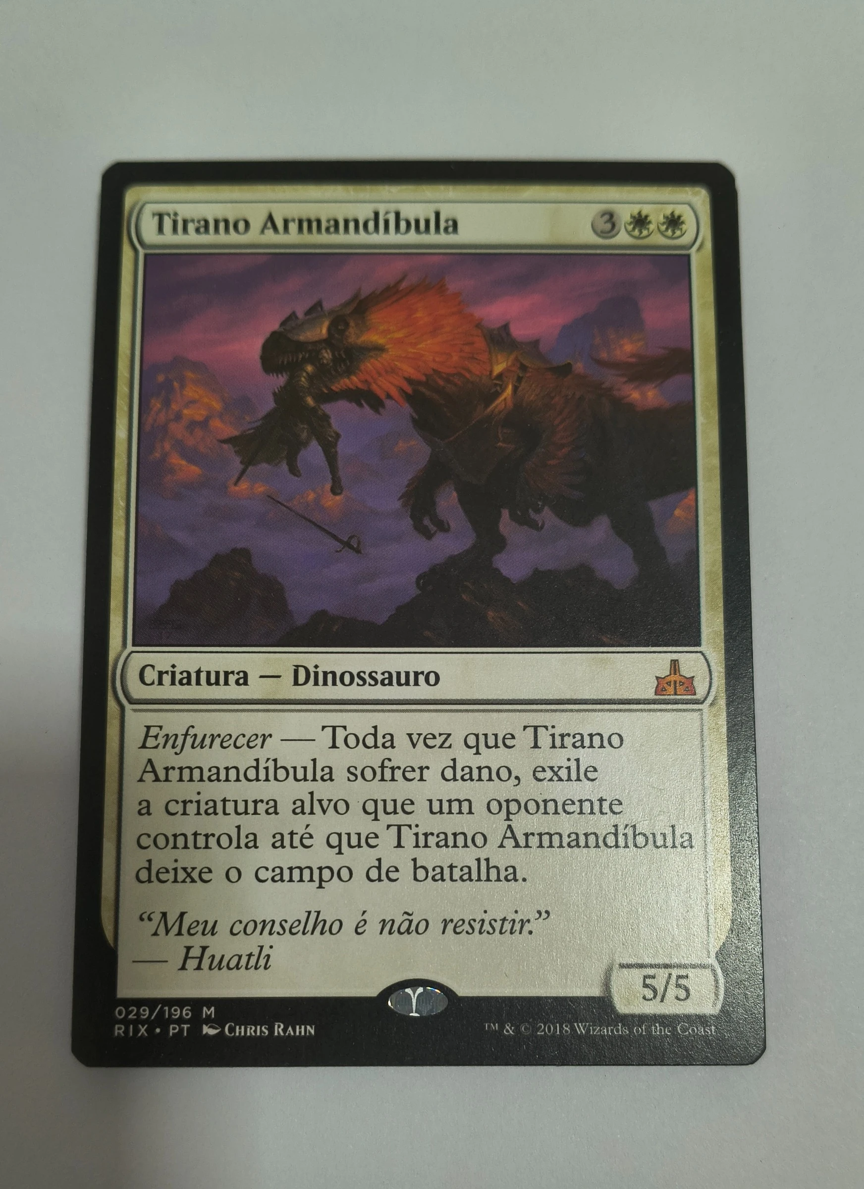 Tirano Armandíbula (Rivals of Ixalan #29) frente